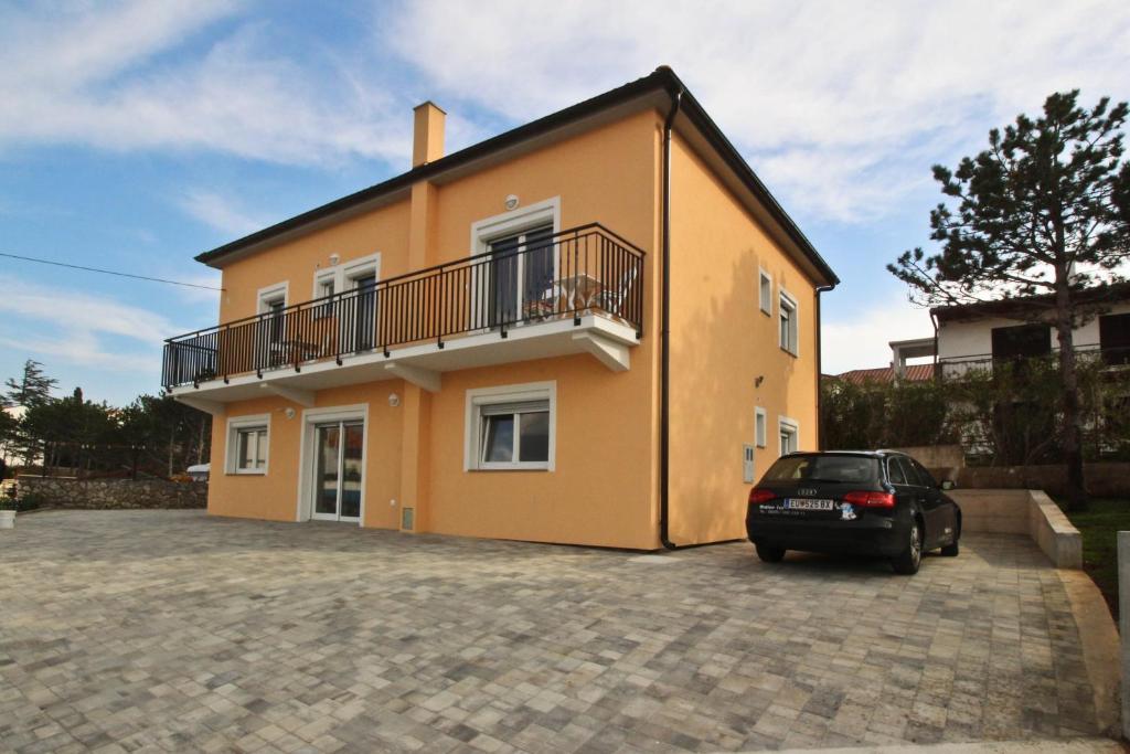 Budova, v ktorej sa apartmán nachádza