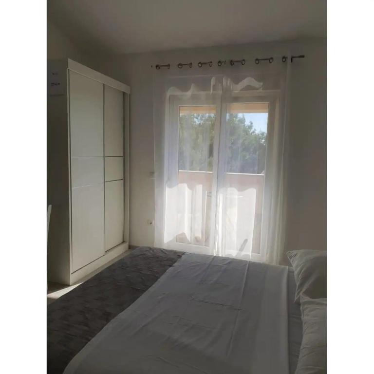 Apartments with a parking space Bibinje, Zadar - 18619 - Studio With Balcony And Sea View