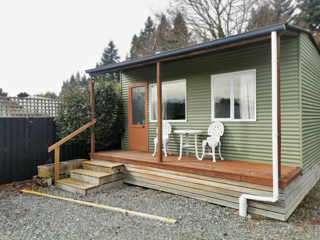 Kea by the Lake - Resim 35