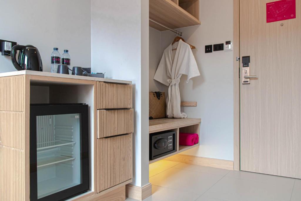 GLOW Mira Karon Beach - 6