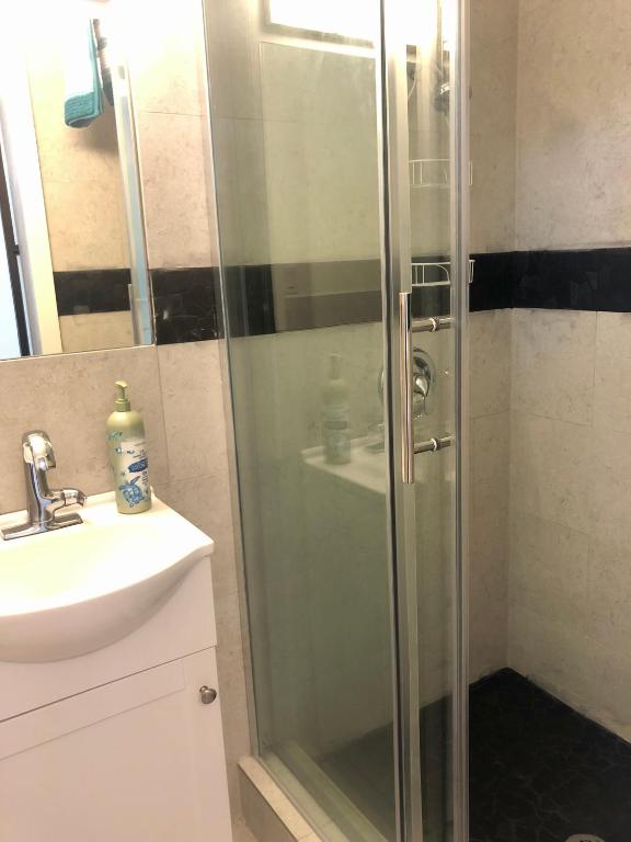 Koupelna v ubytování Kona Tiki Hotel