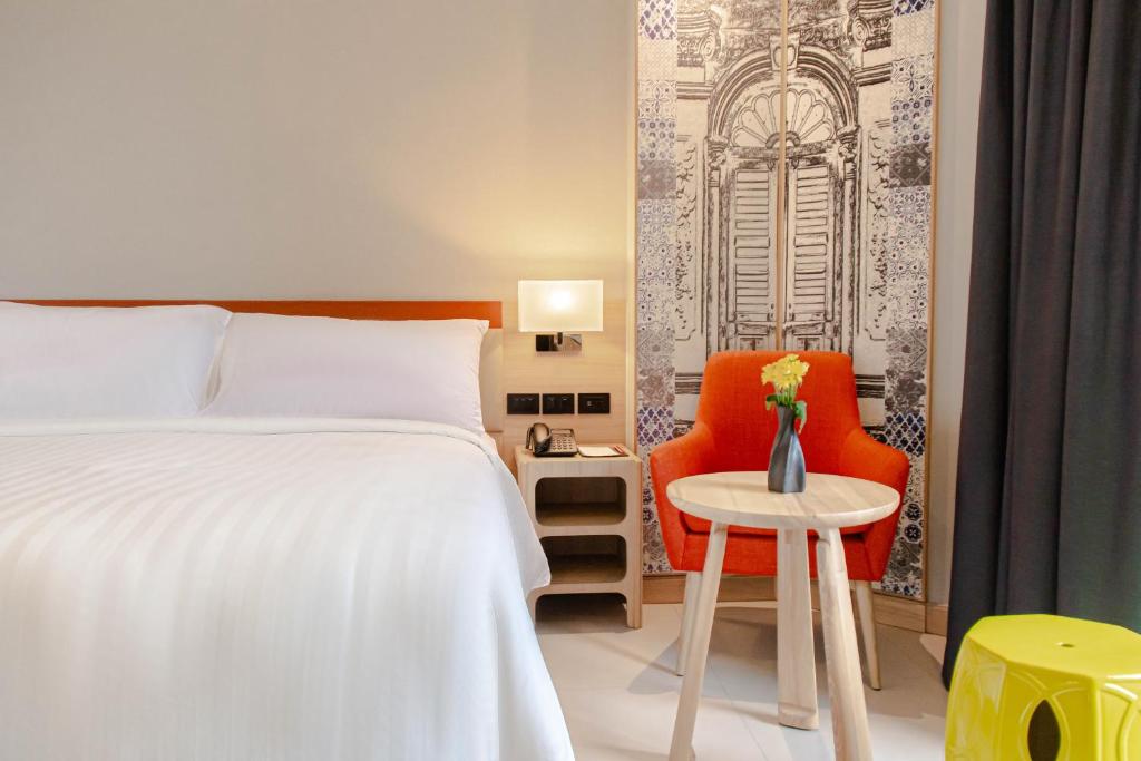 GLOW Mira Karon Beach - 9