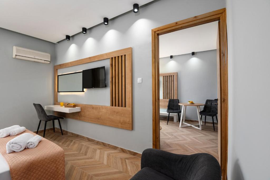 TV a/nebo společenská místnost v ubytování Galaxy Hotel