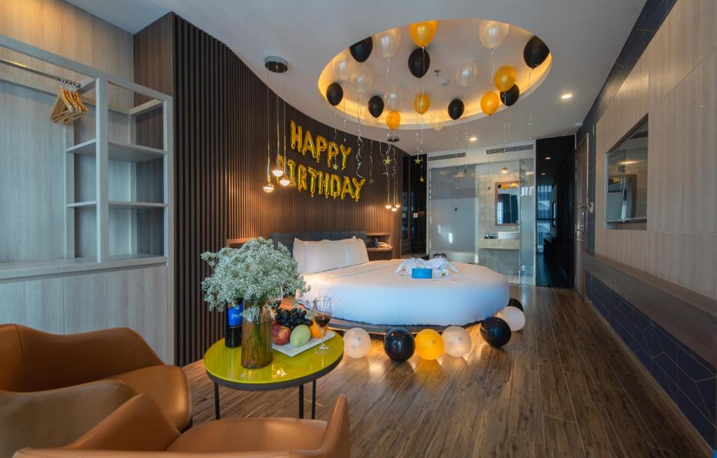 Khu vực ghế ngồi tại Aaron Hotel
