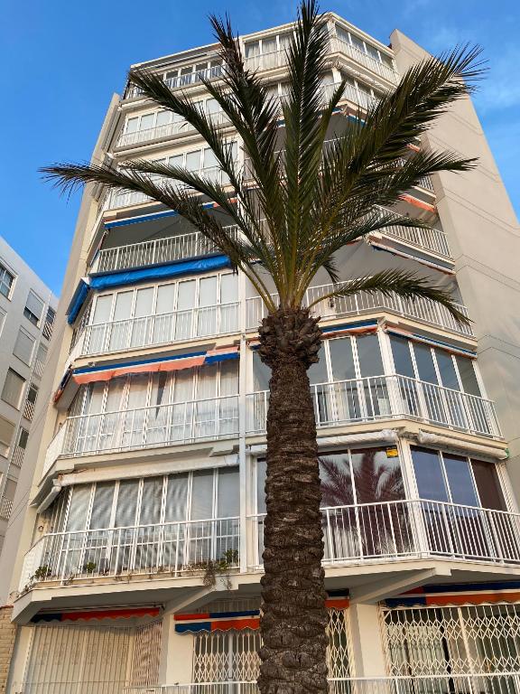 Kép Appartement spacieux, front de mer, vue splendide szállásáról Salouban a galériában