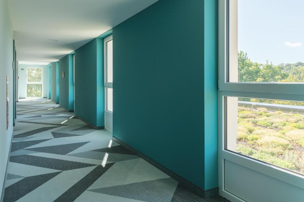 Holiday Inn - the niu, Seven Dusseldorf Ost by IHG - Resim 12