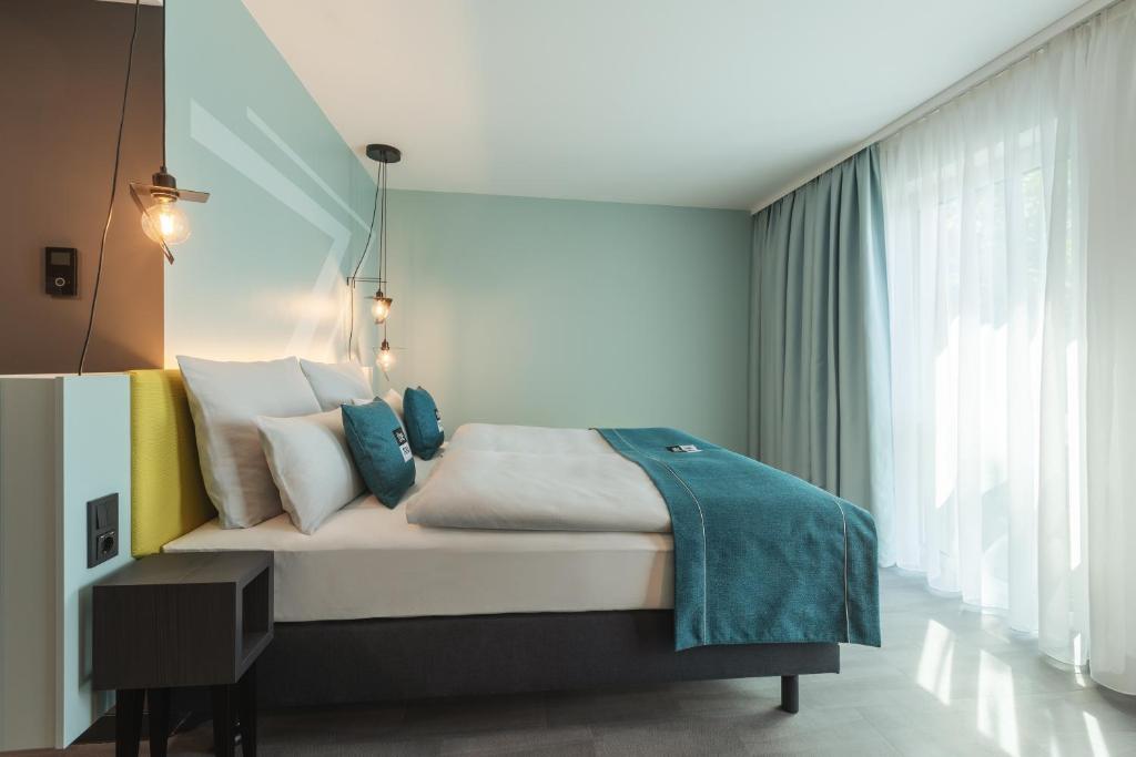 Holiday Inn - the niu, Seven Dusseldorf Ost by IHG - Resim 10