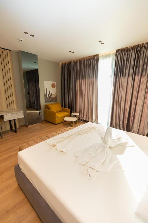 Postel nebo postele na pokoji v ubytování Esbjerg Hotel
