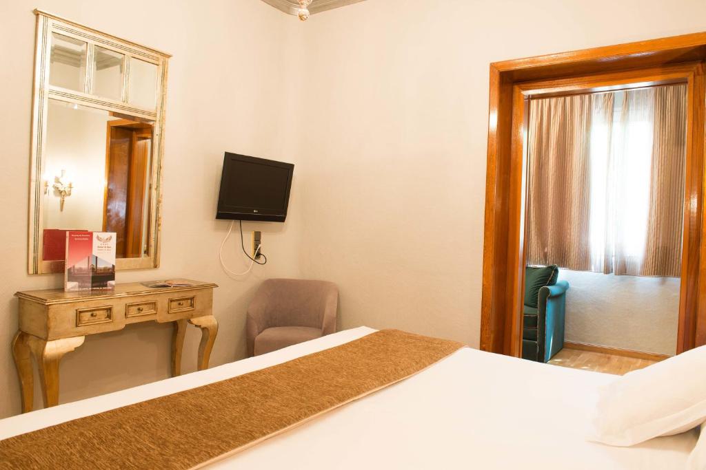 Hotel Los Angeles Granada - Resim 44