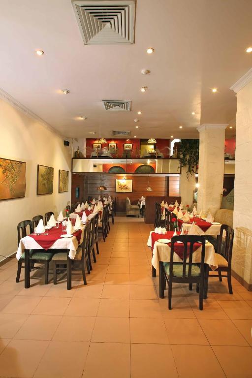 Restaurace v ubytování The Astor