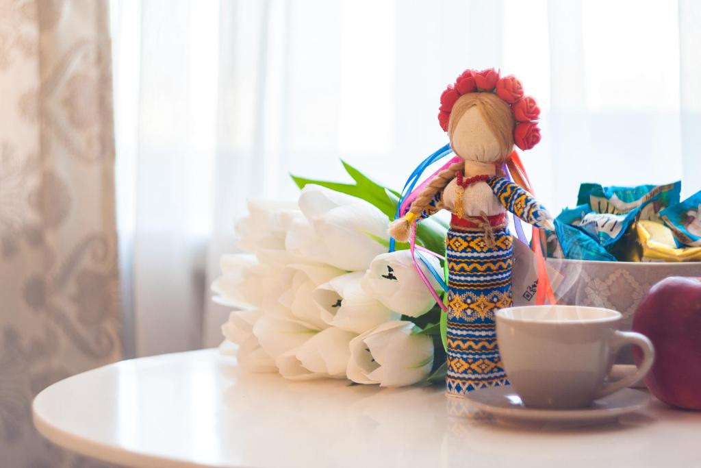 Příslušenství pro přípravu čaje a kávy v ubytování Mini-Hotel Kyivskyі