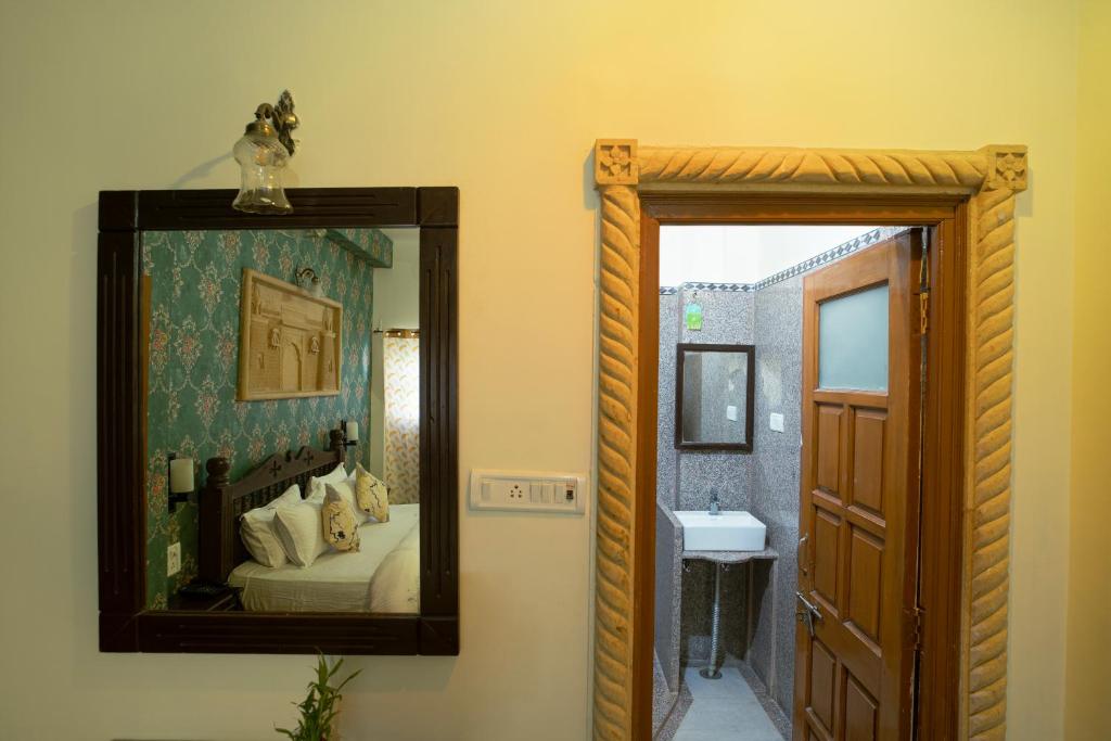 Koupelna v ubytování Tripli Hotels Prithvi Palace