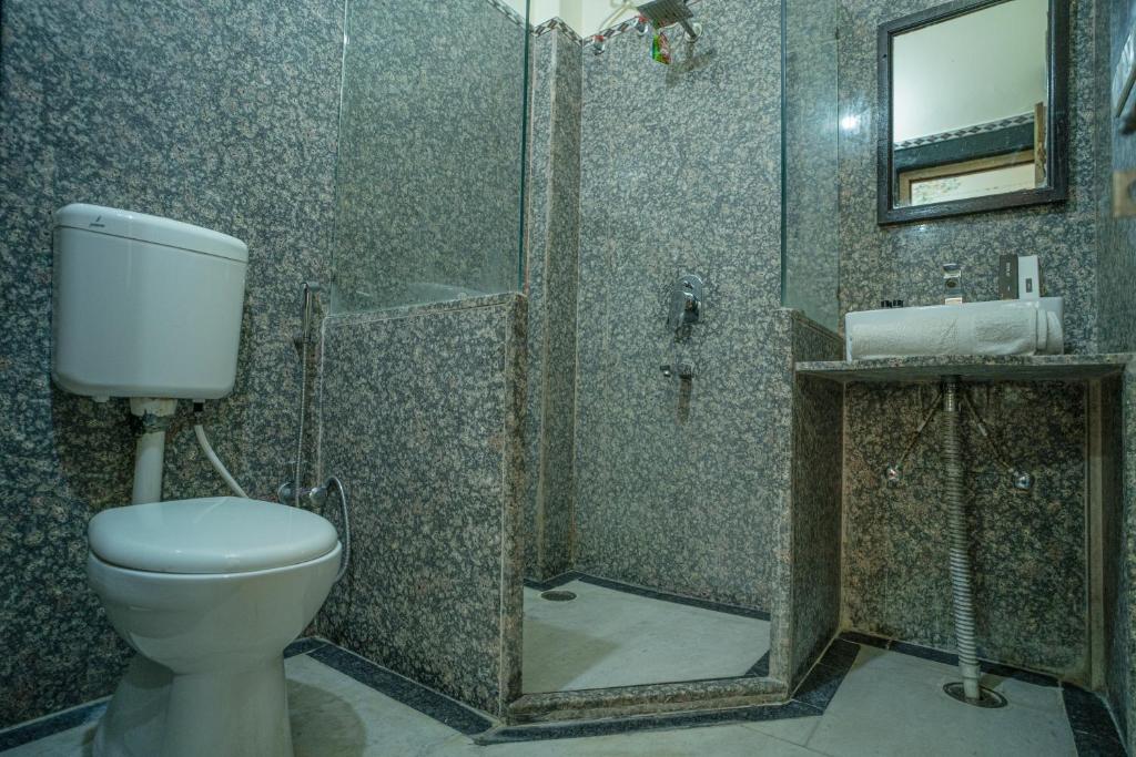 Koupelna v ubytování Tripli Hotels Prithvi Palace