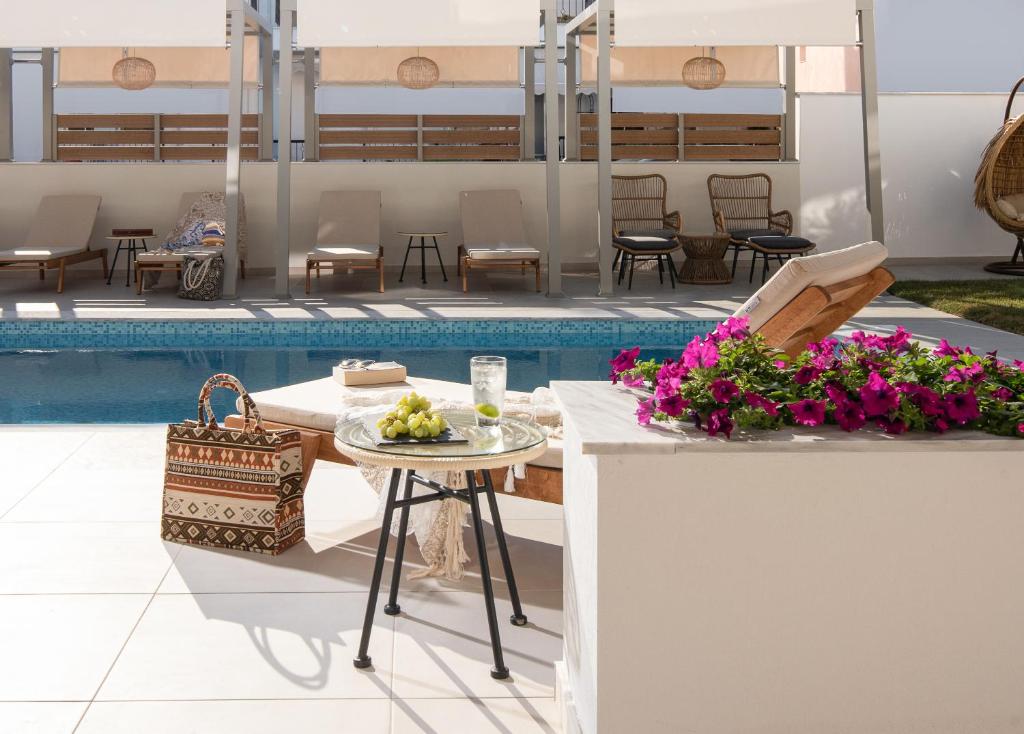 Imagine Luxury Suites - 19