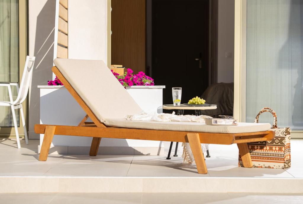 Imagine Luxury Suites - 16