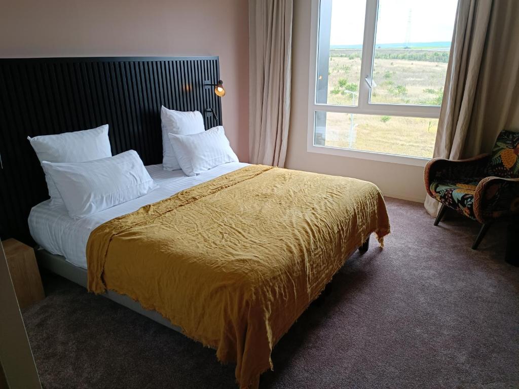 
Standard Room 1 King Bed
