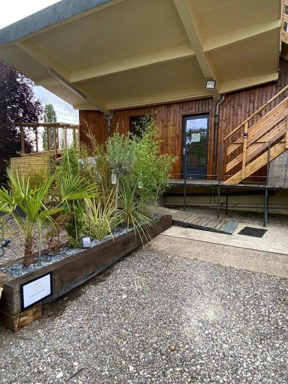 Zahrada ubytování Gîte du Silo Loft atypique ,Tournesol , spa&piscine couverte