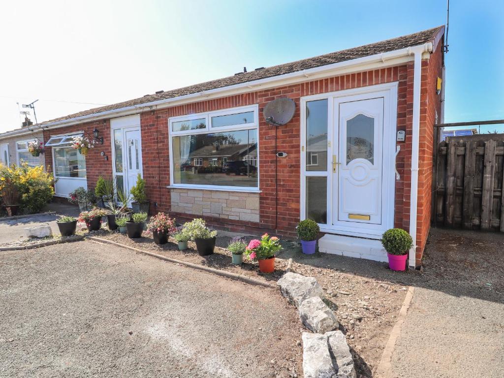 The Bungalow, Abergele (updated prices 2024)