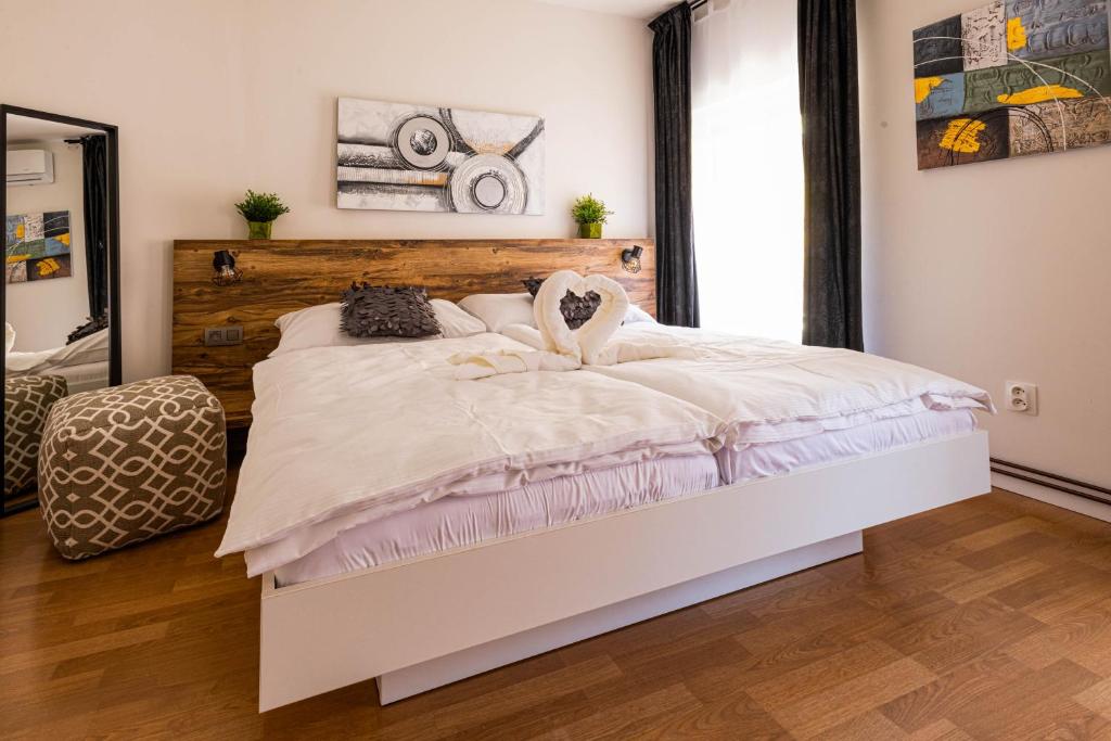 HighNest apartments - One-Bedroom Apartment