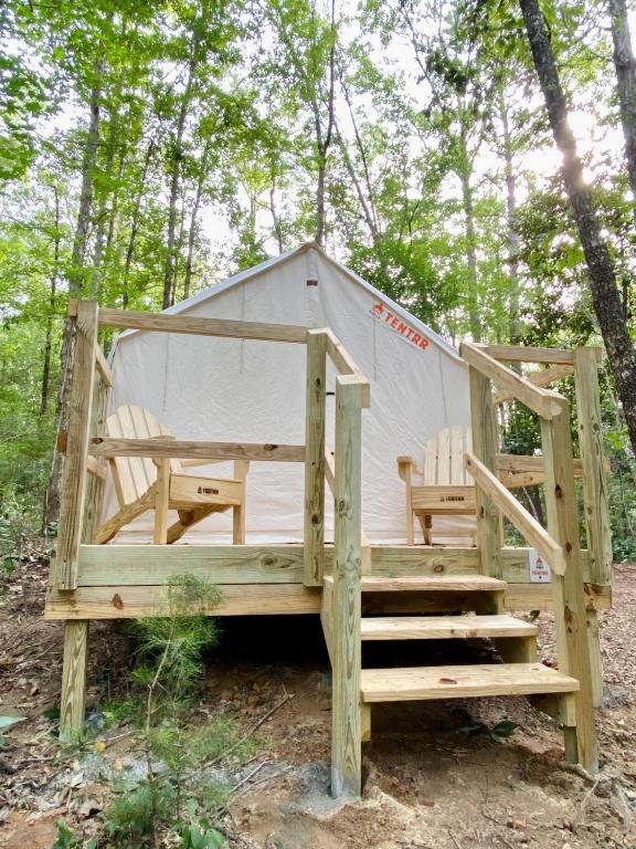Luxury tent Tentrr State Park Site Louisiana Bogue Chitto State Park Bonner Creek M Single