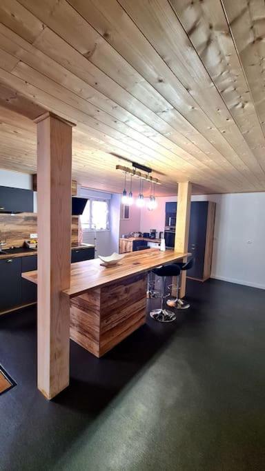 Fotografia z galérie ubytovania Charmante maison de Bourg, dans les hauteurs Auvergnate ! v destinácii Nonette