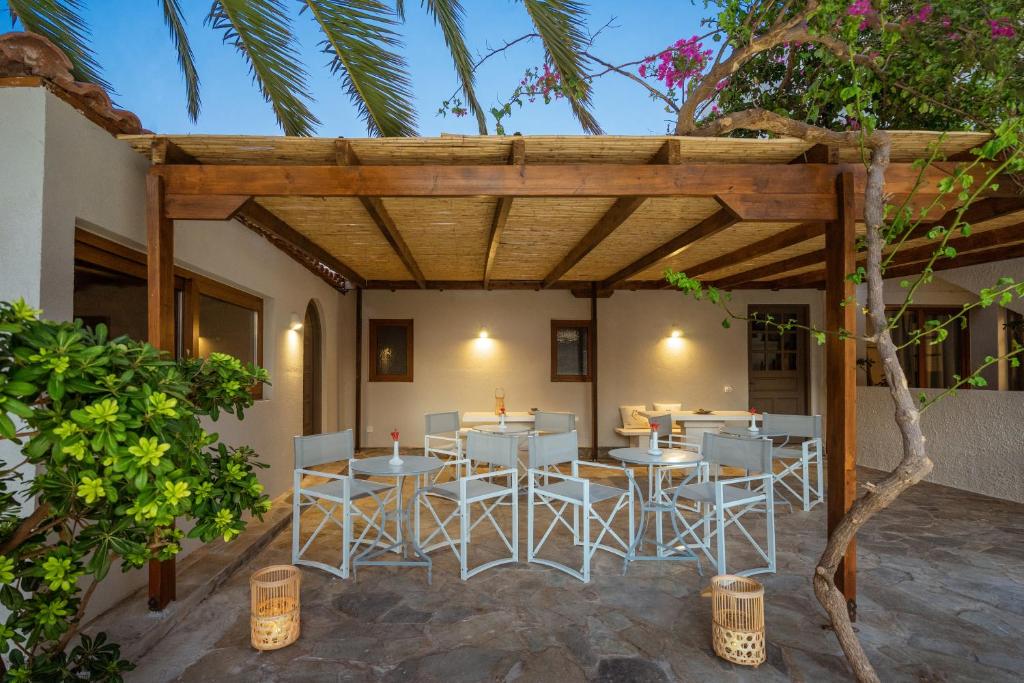 Patio alebo iná vonkajšia časť ubytovania Okeanis Mystique South
