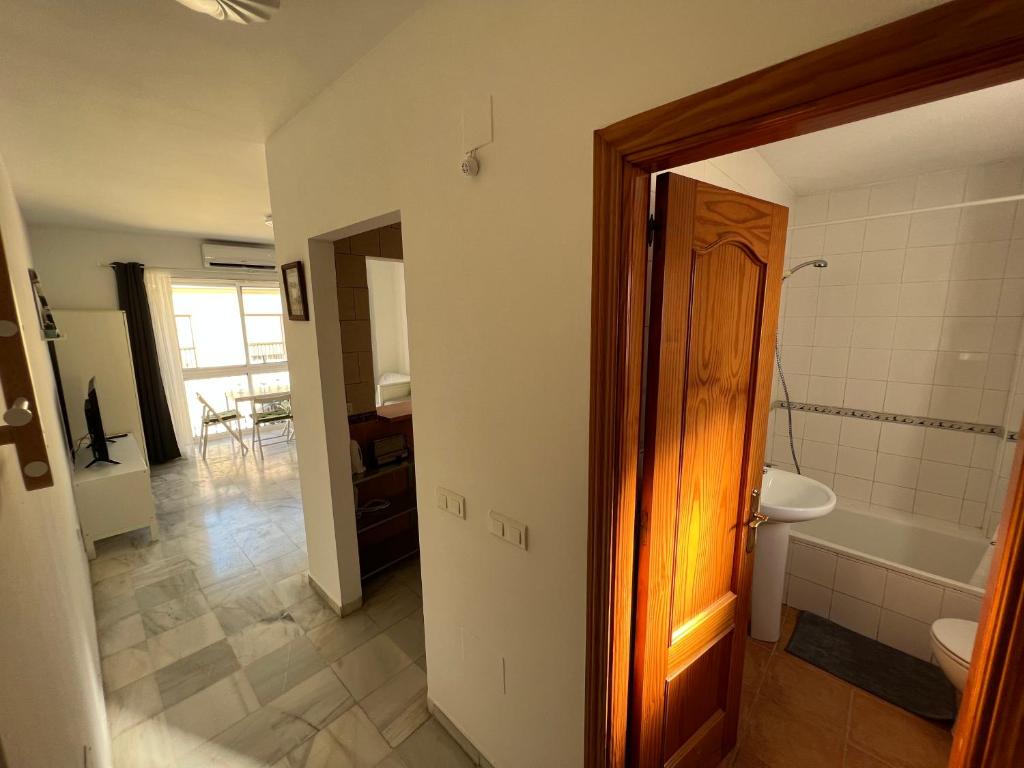 Kúpeľňa v ubytovaní Genuar Apartments Málaga Center 3
