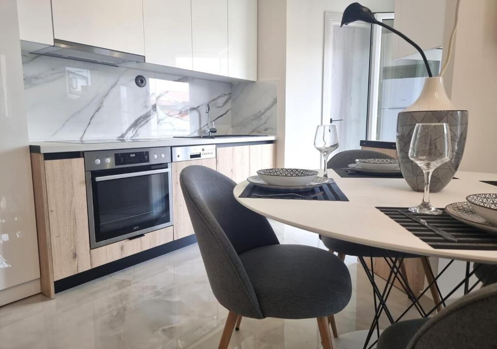 Kuchyň nebo kuchyňský kout v ubytování Dream Home Veria