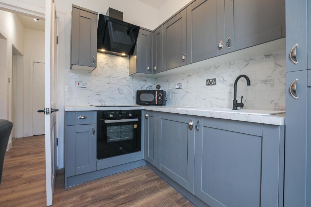 Stunning Newly Refurbished, Centrally Located 1 Bedroom Apartment