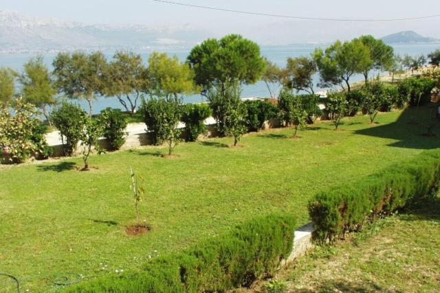 Fotografia z galérie ubytovania Seaside holiday house Slatine, Ciovo - 748 v Trogiri