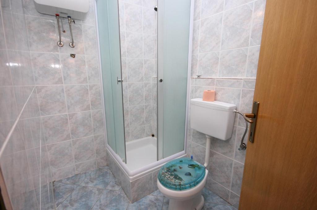 Fotografia z galérie ubytovania Apartments by the sea Duce, Omis - 955 v Omise