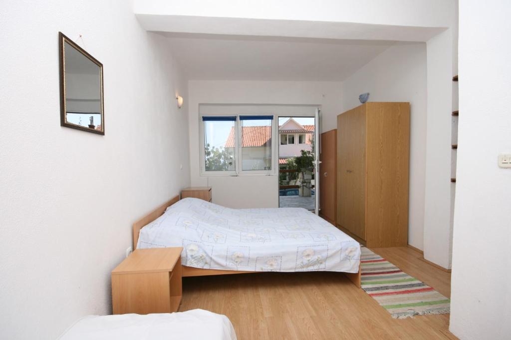 Fotografia z galérie ubytovania Apartments by the sea Duce, Omis - 955 v Omise