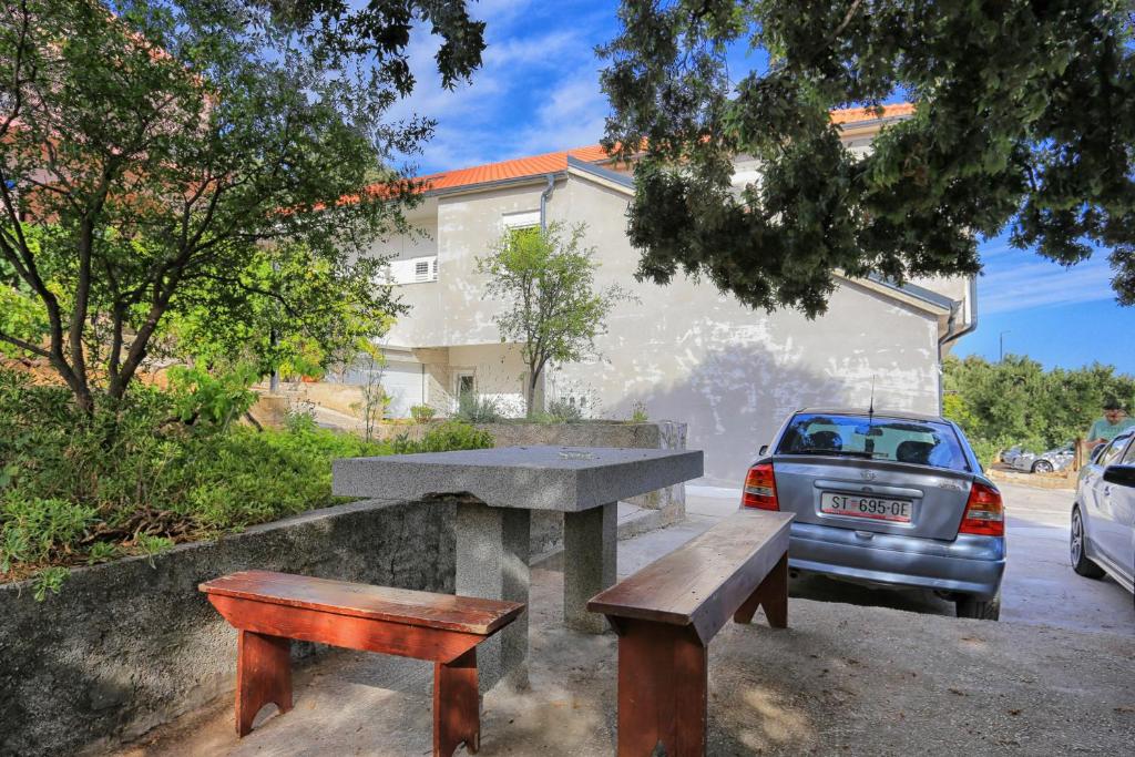 Fotografia z galérie ubytovania Apartments with a parking space Stanici, Omis - 1027 v destinácii Celina