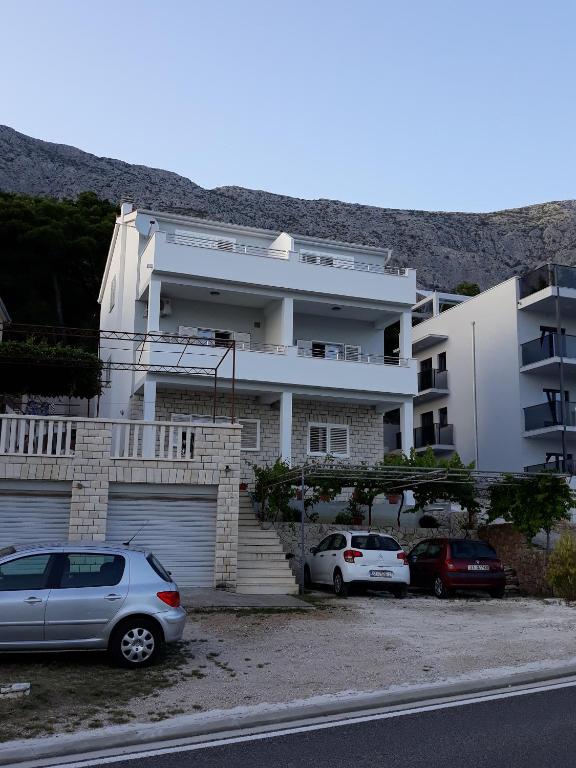 Výhľad na hory alebo výhľad na hory priamo z apartmánu