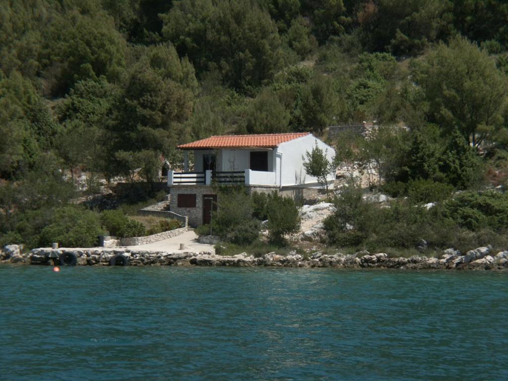 Fotografia z galérie ubytovania Secluded fisherman's cottage Cove Dragnjevica - Telascica, Dugi otok - 902 v destinácii Sali