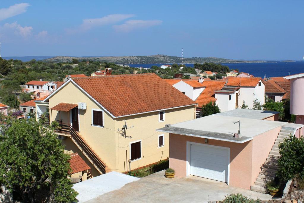 a view of a town with houses at Apartments with a parking space Sali, Dugi otok - 872 in Sali
