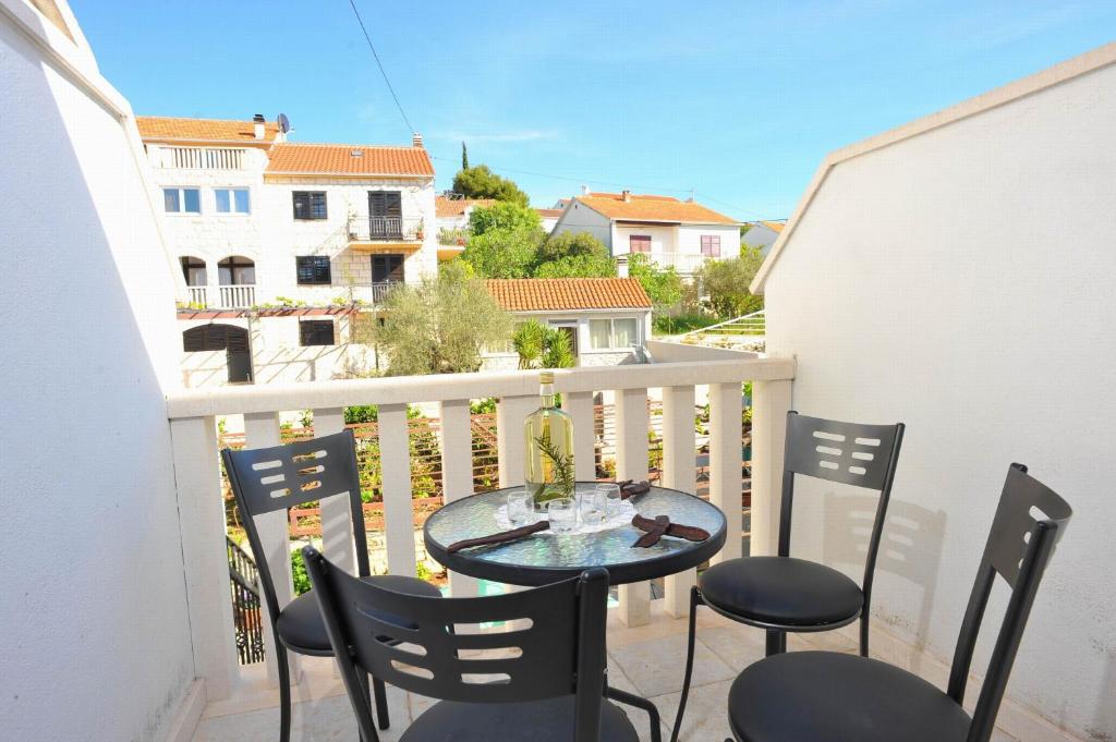 Balkón nebo terasa v ubytování Apartments with a parking space Sutivan, Brac - 752