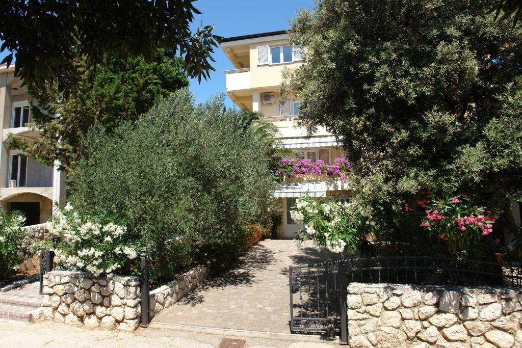 Κήπος έξω από το Apartments with parking space Mandre, Pag - 18748