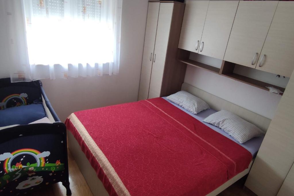 Fotografia z galérie ubytovania Apartments by the sea Promajna, Makarska - 18772 v destinácii Promajna