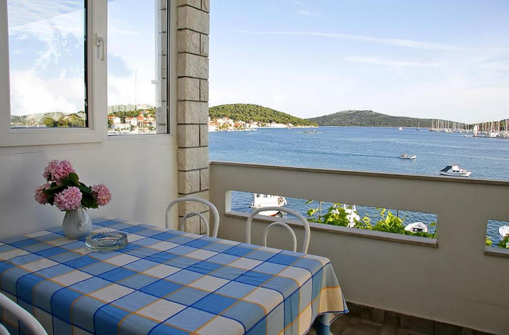 Fotografie z fotogalerie ubytování Apartments by the sea Rogoznica - 18746 v Rogoznici