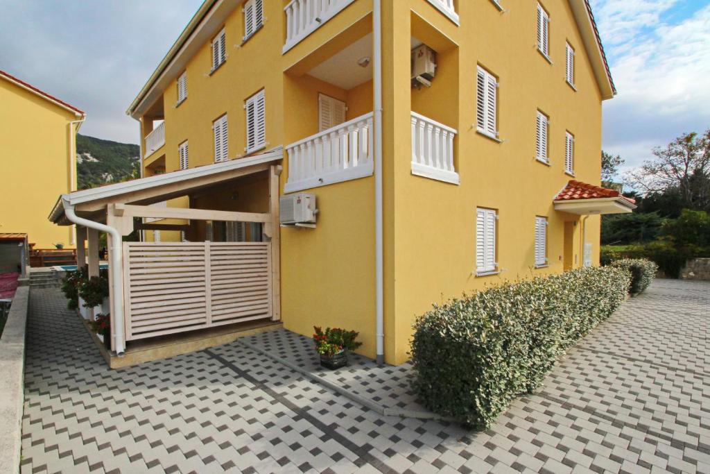 Budova, kde se apartmán nachází