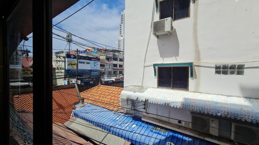 Vech Guesthouse Patong - Resim 18