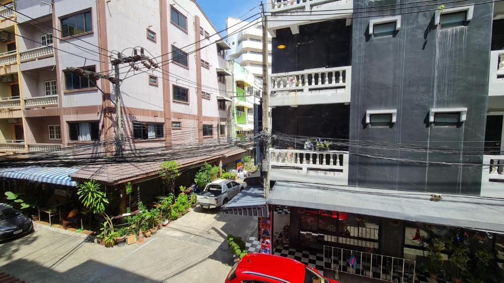 Vech Guesthouse Patong - Resim 21