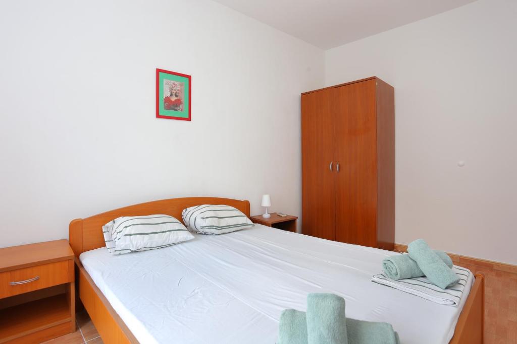Apartments by the sea Podgora, Makarska - 18918 - Apartamento De Una Habitación Con Terraza