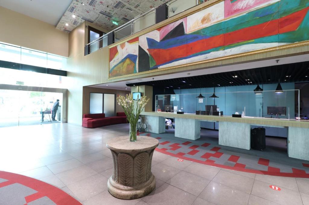 Vstupní hala nebo recepce v ubytování Tamarin Hotel Jakarta manage by Vib Hospitality Management