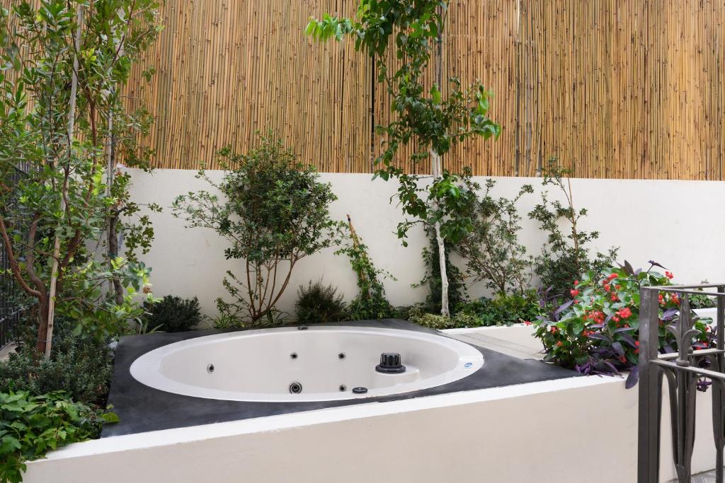 Giardino di Alberto by Isrotel Design