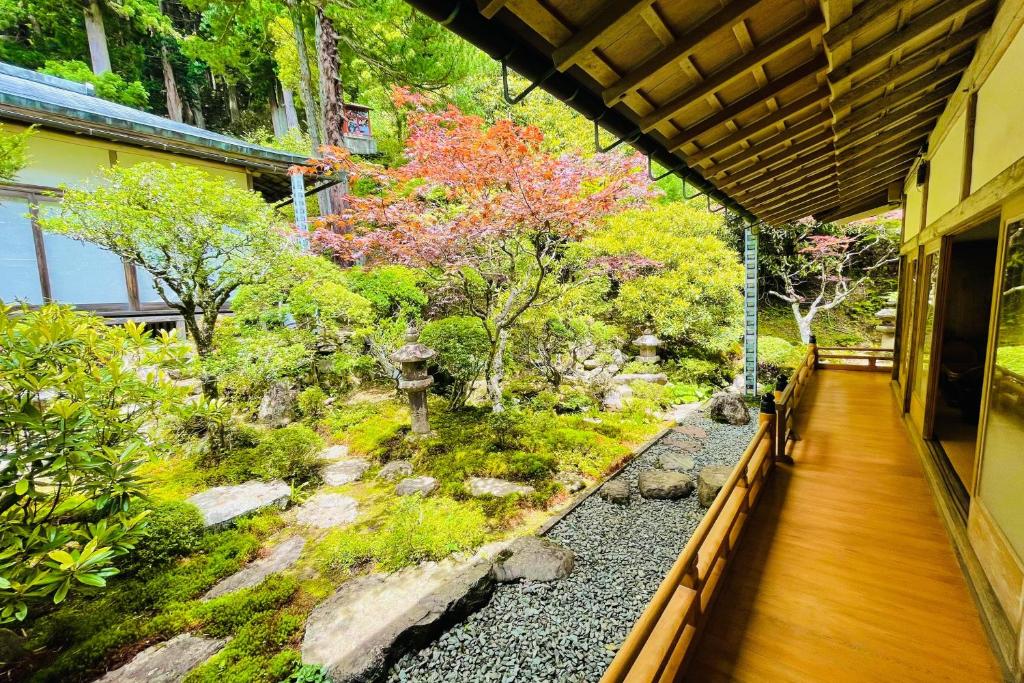 Zahrada ubytování 高野山 宿坊 宝城院 -Koyasan Shukubo Hojoin-