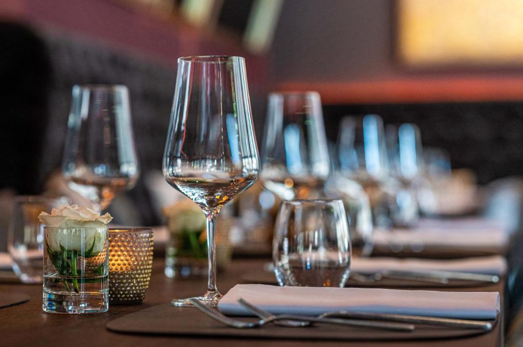 Qube Hotel Bergheim - Resim 35