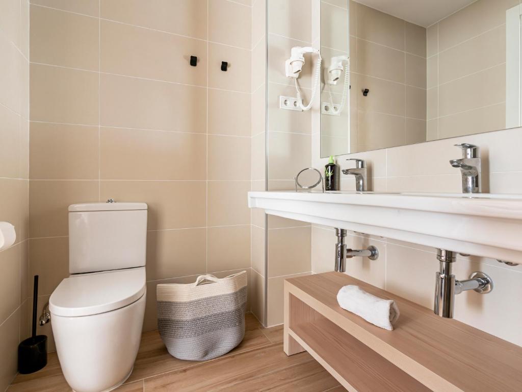 Limehome Barcelona Carrer de Besalú 82 - Resim 26