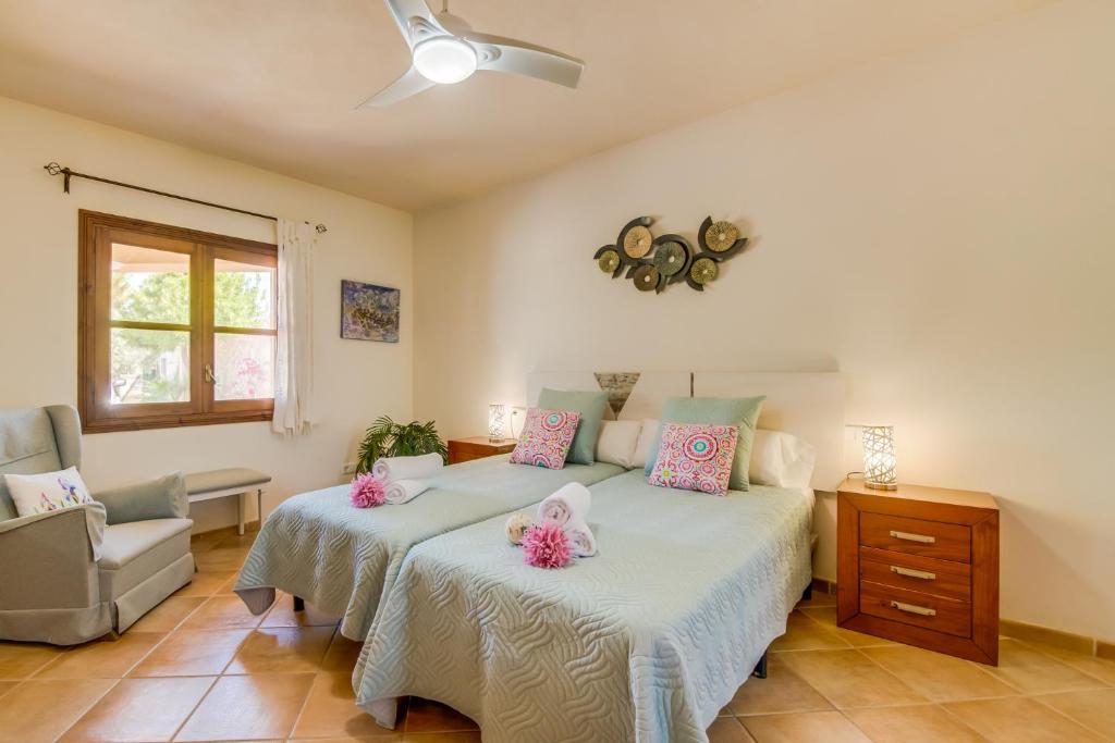 Postel nebo postele na pokoji v ubytování Ideal Property Mallorca - Vernissa